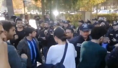Hacettepe Üniversitesi yemekhanesinde ‘rezervasyon’ dayatması: Öğrencilerin protestosuna polis müdahale etti