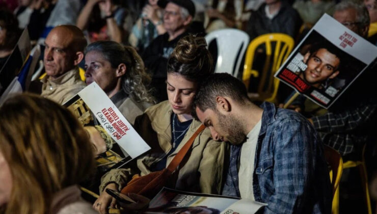 Hamas’ın anlaşmaya uymadığını iddia eden İsrailli esir yakınları ateşkesi bozma çağrısı yaptı