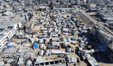 Han Yunus’taki stadyum Filistinlilerin geçici evi oldu