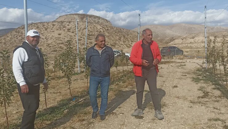 Harçlık çıkarmak için çalıştı, şimdi 100 dönüm arazide üretim yapıyor!