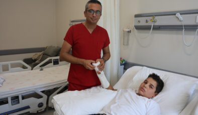 Hatay’da elini üzüm sıkma makinesine kaptırdı