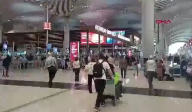 Havalimanlarında uçaklara deprem uyarısı: Uçuşlar normale döndü