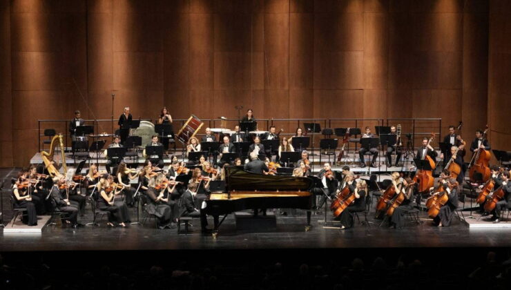 İDSO, DenizBank Konserleri 2025-2026 sanat sezonunu AKM’de açtı