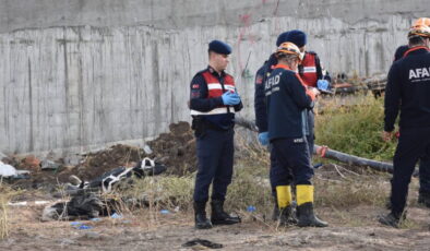İki işçi foseptik çukuruna düşerek can verdi!