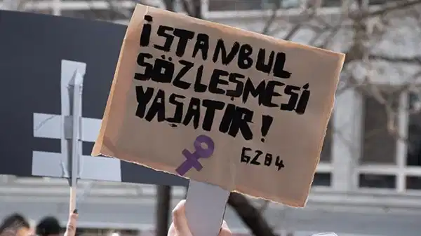 İlk kez bir AB ülkesi İstanbul Sözleşmesi’nden çekiliyor