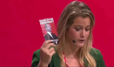 İmamoğlu’ndan PES kongresine mesaj: “Cumhurbaşkanı adayı olduğum için cezaevindeyim”