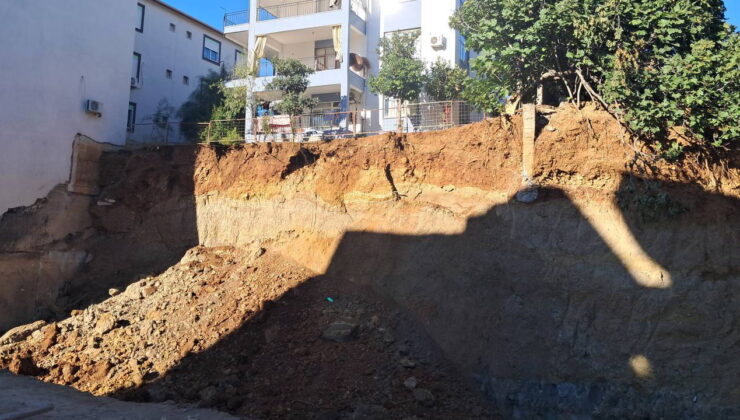 İnşaat alanında toprak kaydı: 2 katlı bina tahliye edildi