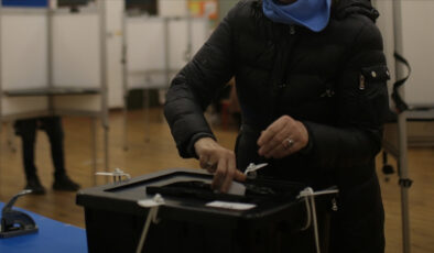 İrlanda’da cumhurbaşkanı seçimi için halk sandık başına gitti