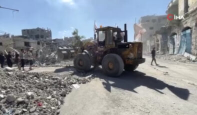 İsrail, Gazze’den çekiliyor: Enkaz kaldırma çalışmaları başladı