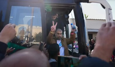 İsrail ve Filistinli esirlerin değişimi resmen başladı