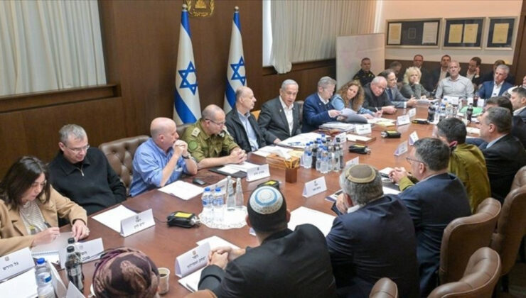 İsrailli müzakere ekibi, Hamas ile dolaylı görüşmeler için talimat aldı