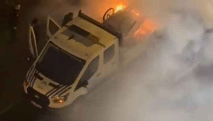 İstanbul Kartal’da hareketli anlar: Seyyar satıcı zabıta aracını ateşe verdi