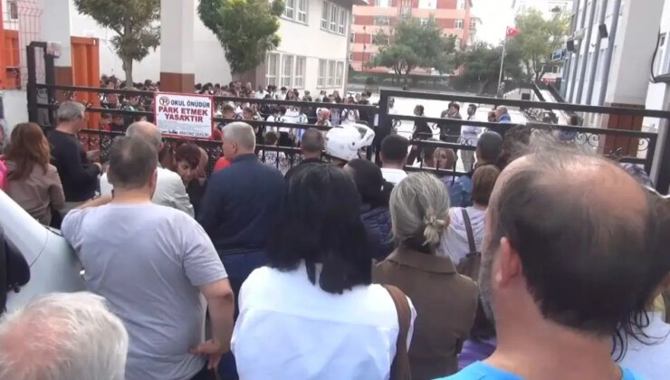 İstanbul’da depremin ardından okullar tahliye edildi