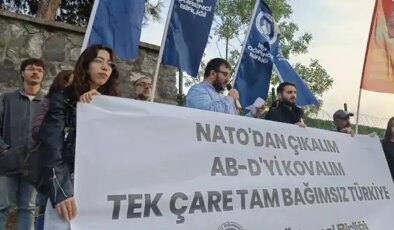 İTÜ’deki NATO etkinliği protesto edildi: Üniversiteler, NATO’nun çiftliği değil, halkın ihtiyaçlara çözüm üretme alanlarıdır
