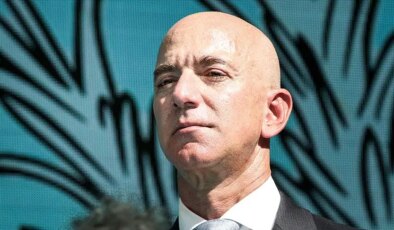 Jeff Bezos: Yapay zekâ insanlığı altın çağa taşıyacak