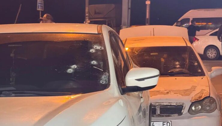 Kahvehaneye silahlı saldırı: Kurşunlar araçlara isabet etti!