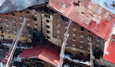 Kartalkaya yangını davası… Otel sahibinin eşi ve kızları hakkında suç vasfının değişmesi talebine itiraz: ‘Yangın sırasında kapıları çaldılar mı da hafifletici neden oldu’