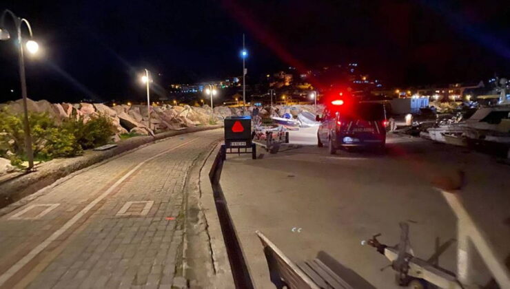 Kayalıklarda bir ceset bulundu