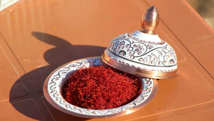 ‘Kırmızı altın’ hasadı başladı: Saksıda bile yetişiyor: 1 gramı 500 TL!