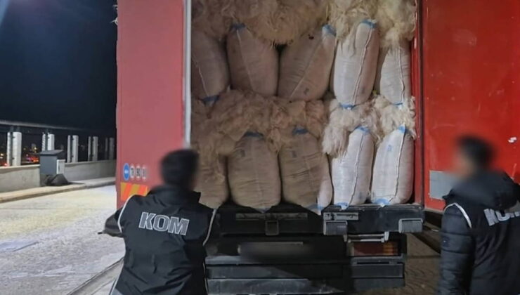 Kırşehir’de operasyon: 5 ton ‘kaçak tütün’ ele geçirildi