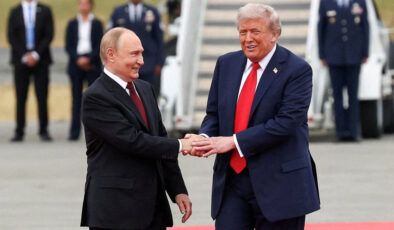 Kremlin: Putin ile Trump, ileride zirve yapılması ihtimalini göz ardı etmiyor