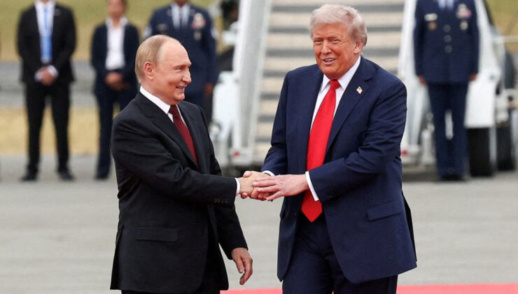 Kremlin: Putin ile Trump, ileride zirve yapılması ihtimalini göz ardı etmiyor