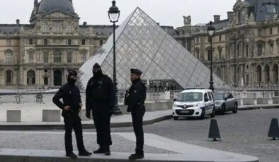 Louvre Müzesi’nde çalınan eserlerin değeri belli oldu