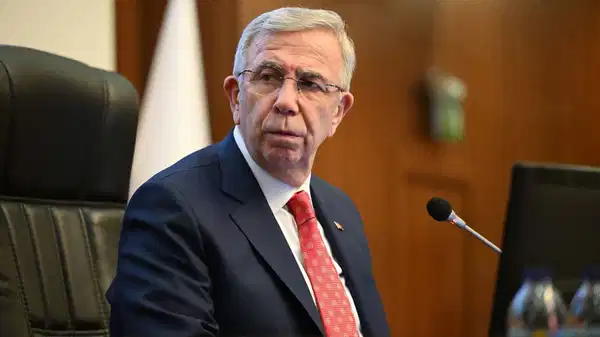 Mansur Yavaş ‘anadilde eğitim’ tartışmasına dahil oldu: Önerdiği yazıdaki bilgiler dikkat çekiyor