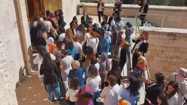 Meclis’te ‘Öcalan’ ve ‘Umut Hakkı’ sloganları