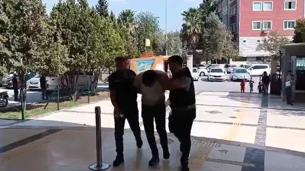 Nöbetçi polisi bıçakla yaralamıştı: O şahıs tutuklandı