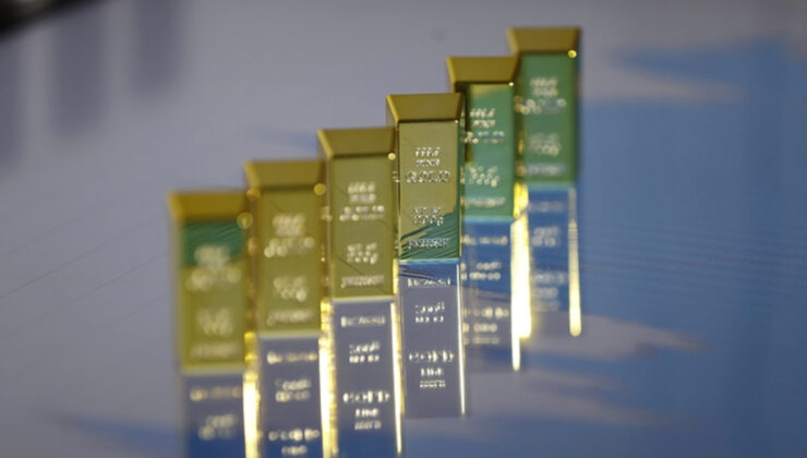 Ons altın rekor tazelemeye devam ediyor: İlk kez 4 bin doların üzerine çıktı