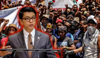 Ordu bölündü, halk sokakta: Madagaskar lideri ülkeyi terk etti