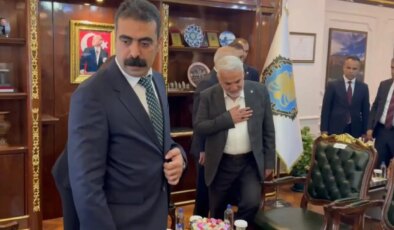 Ortalık bir anda buz kesti: Diyarbakır’da DEM Parti ve HÜDA-PAR arasında tokalaşma krizi!