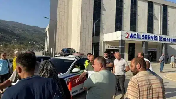 Osmaniye’de motosikletle bahçe duvarına çarpan çocuk hayatını kaybetti