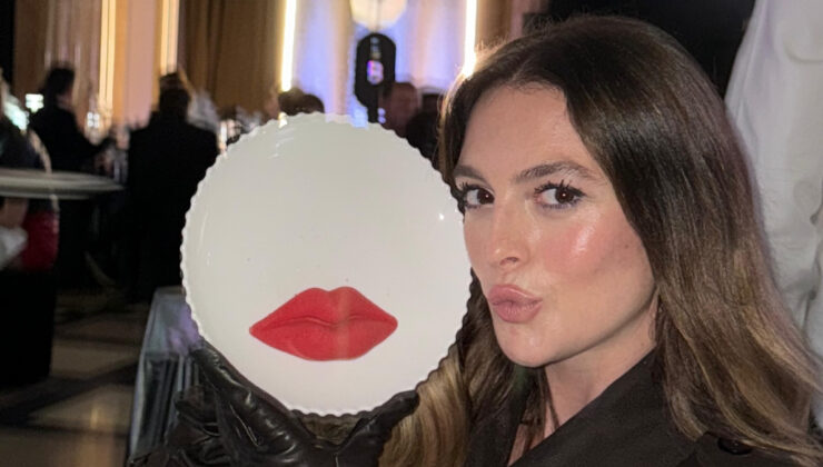 Oyuncu Melis Sezen Bükreş’te! Yine dikkatleri üzerine çekti