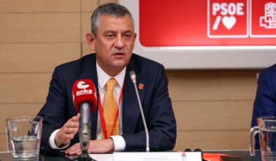 Özgür Özel, Sosyalist Enternasyonel’de konuştu: ‘Dünyanın aksine Türkiye’de sosyal demokrasi yükselişte’