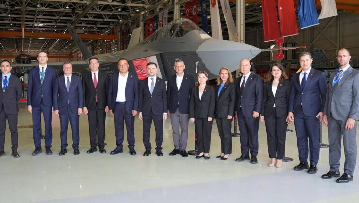 Özgür Özel’den ‘KAAN’ mesajı: ‘Gücünü dışarıdan değil, milletimizden alıyor’