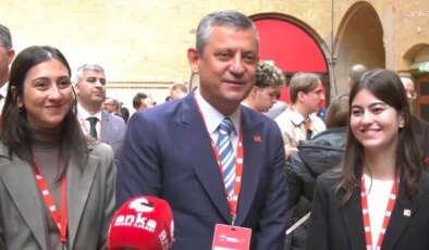 Özgür Özel’den PES kongresinde gençlere mesaj: ‘Geleceğin yöneticilerini yetiştirmek için…’