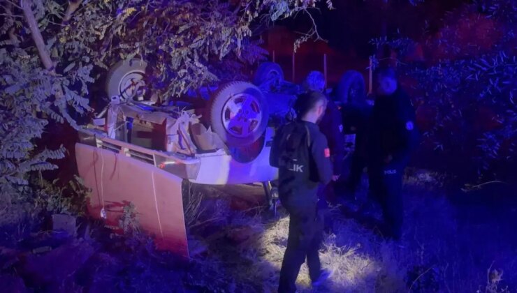 Polisin ‘dur’ ihtarına uymadı, şarampole uçtu: Yaralılar var!