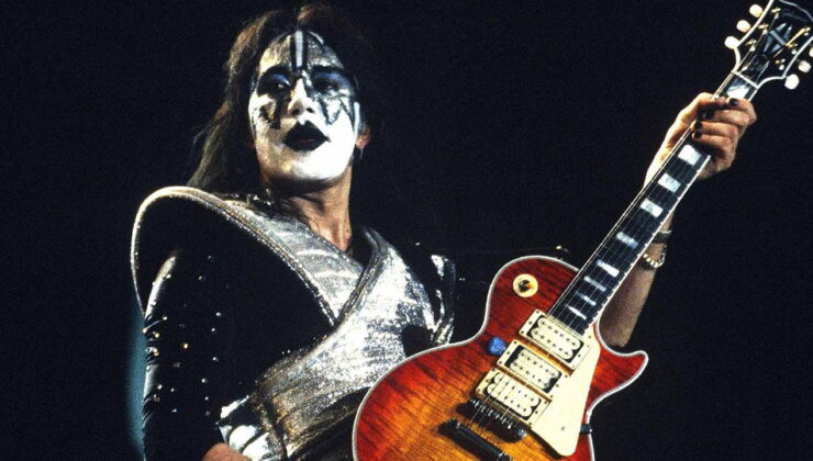 Rock müziğin efsanesinden acı haber: KISS grubunun gitaristi Ace Frehley hayatını kaybetti