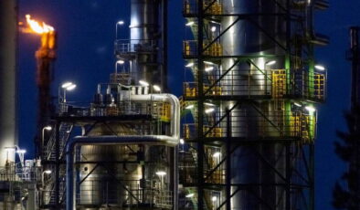 Rosneft ve Lukoil listeye eklendi: ABD iki dev Rus petrol şirketine yaptırım uygulama kararı aldı