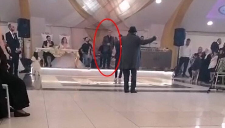 Sahnede kalp krizi geçiren sanatçı hayatını kaybetti!