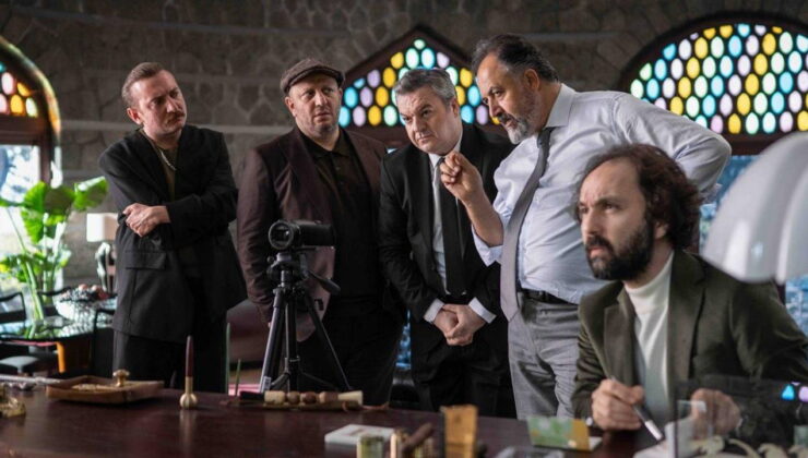 Sekizinci Aile dizisinin konusu ne? Sekizinci Aile dizisinin oyuncuları kim?