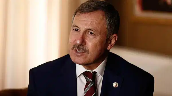 Selçuk Özdağ’dan Anadolu Ajansı ve İletişim Başkanlığı’na sert tepki: ‘Sizi ikaz ediyoruz, haber dilinize dikkat edin!’