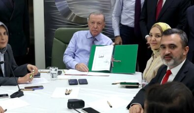 Son dakika… Erdoğan Mısır dönüşü o soruyu yanıtladı: ‘Mehmetçik Gazze’de görev yapacak mı?’