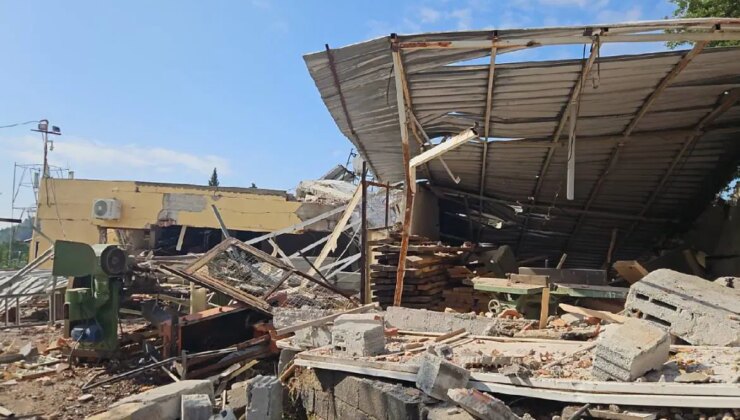 Son dakika… İzmir’de patlama: Ev yıkıldı, yaralı var!