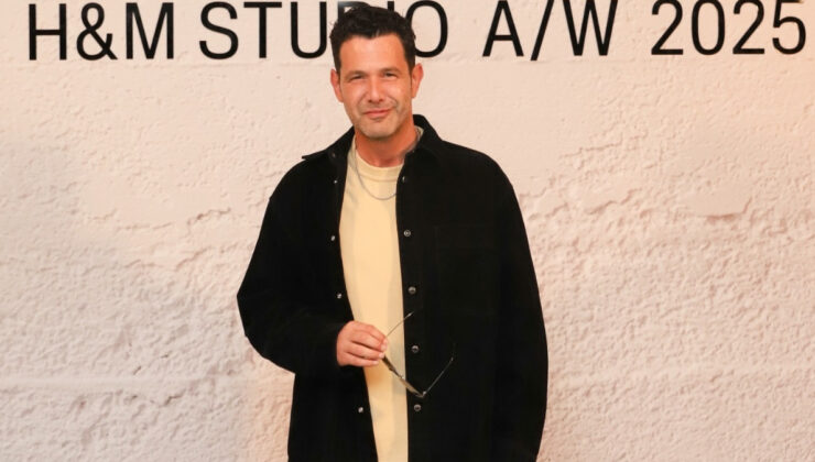 Stilistiyle aşk yaşıyor! Şarkıcı Keremcem aşka geldi