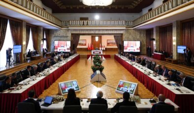 ‘Süreç’ komisyonunda 15’inci toplantı: ‘Gençler bu sürece ve bu komisyona güvenmiyor’