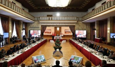 Süreç komisyonunda bugün hukukçular dinlendi: ‘Ana dil Türkiye’de mimli bir kavram’