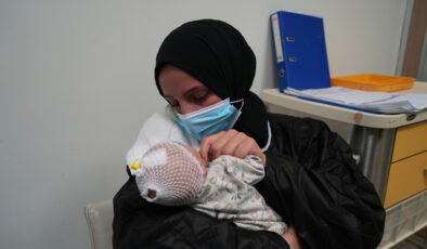 Suriye’den Türkiye’ye gelen Hamit bebek, sağlığına kavuştu